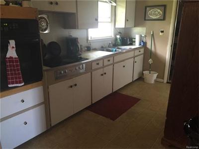 For Sale: 2592 Barclay Utica, MI 48317
