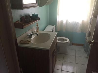 For Sale: 2592 Barclay Utica, MI 48317