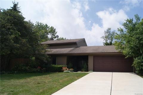 5830 Farmington