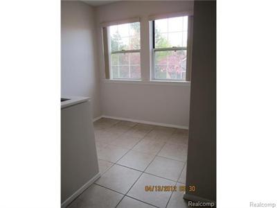For Sale: 6621 Firestone Crse West Bloomfield, MI 48322