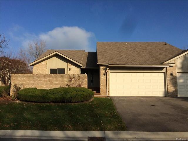 4074 Foxpointe Dr #135
