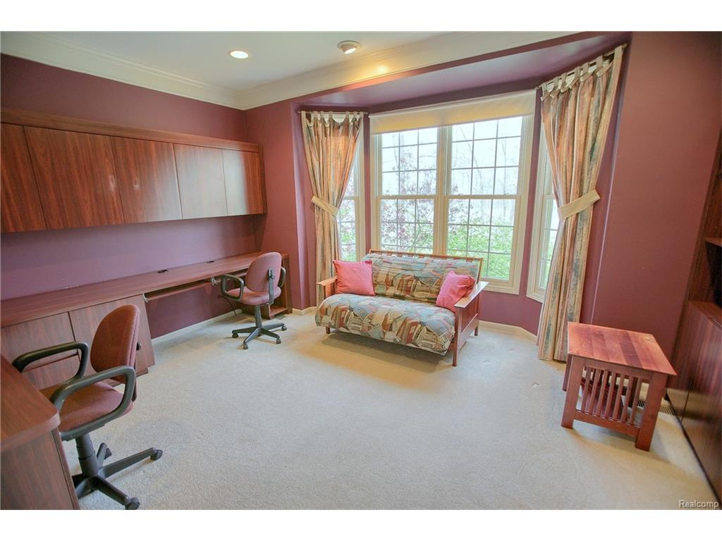 5874 Orchard Woods Dr