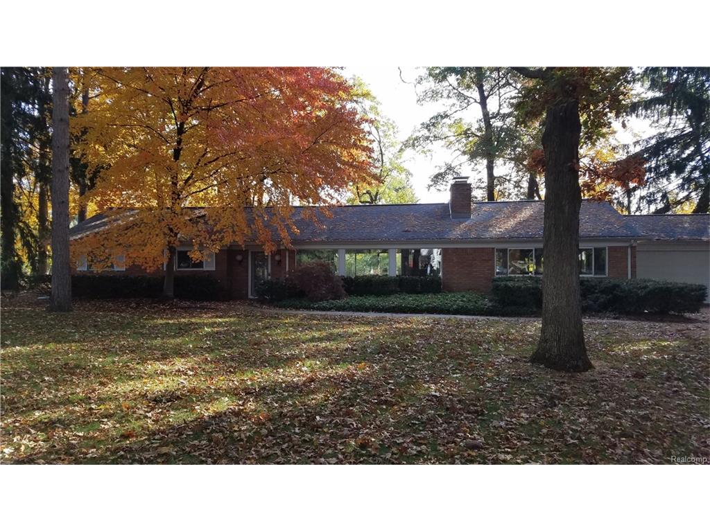2205 Locklin Ln