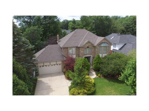 3657 Hollenshade Dr