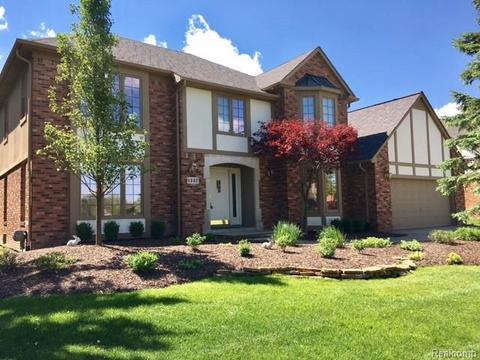 3657 Hollenshade Dr