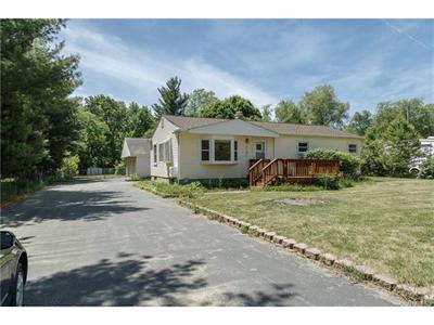 For Sale: 7161 Wedworth Waterford, MI 48327