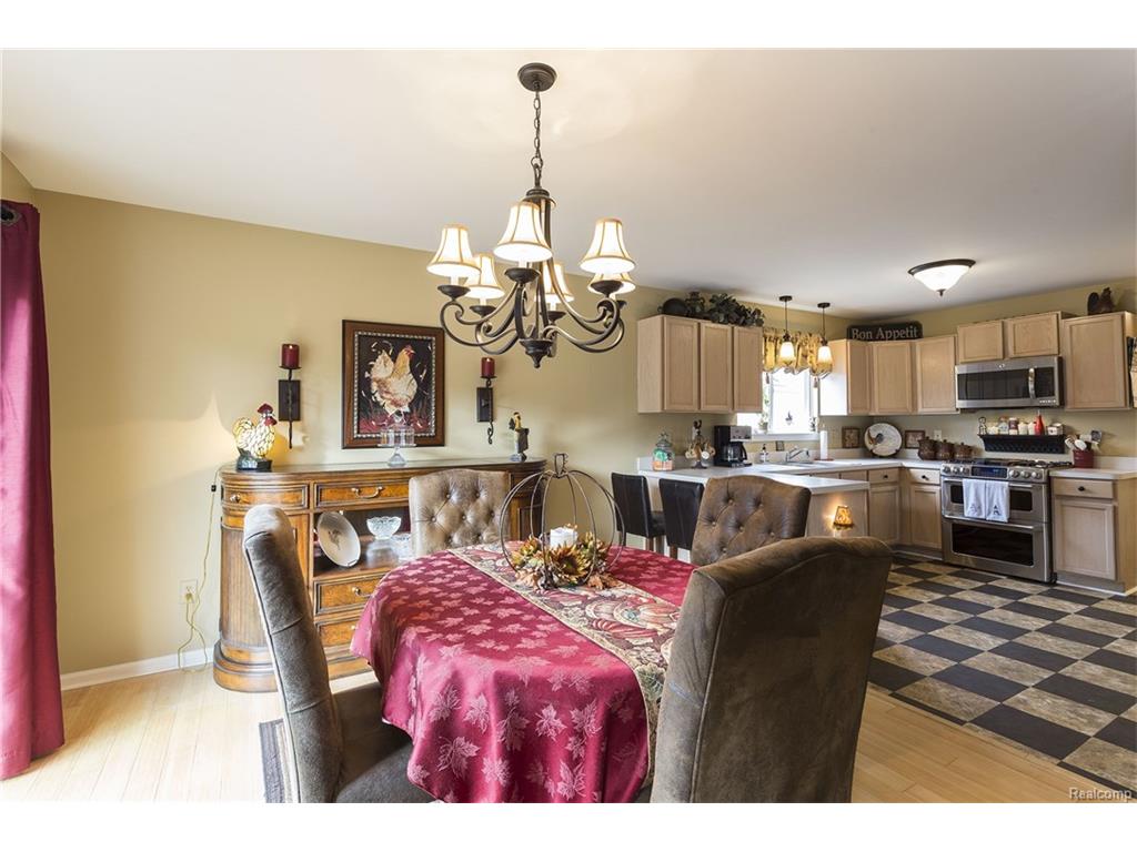 5843 Meadowgreene