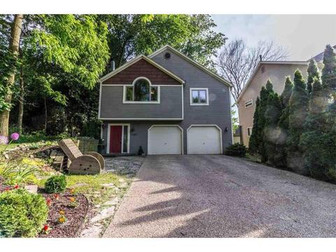 1190 Ridgemoor