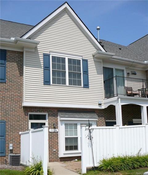 1190 Ridgemoor