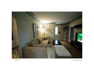 2645 Woodbine Waterford, MI 48328