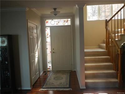 For Sale: 3106 Bay Front Crse Waterford, MI 48328