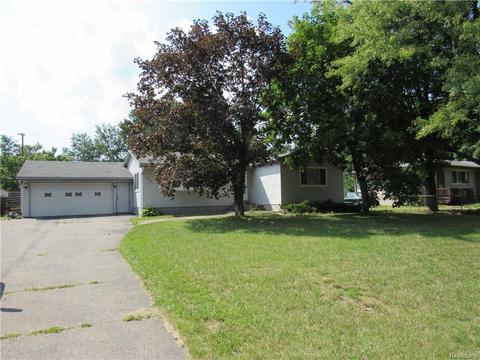 4967 Oak Hill Dr