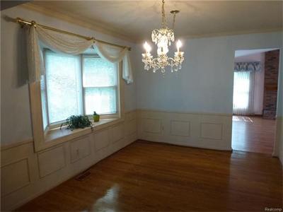 For Sale: 29691 Canterbury Crse Farmington, MI 48331