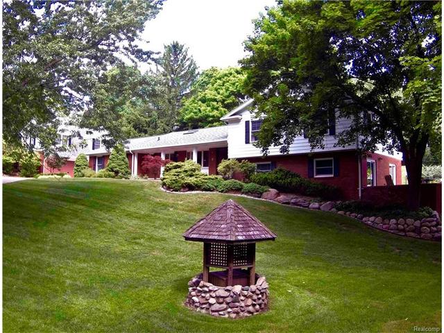 34167 Lyncroft Ct