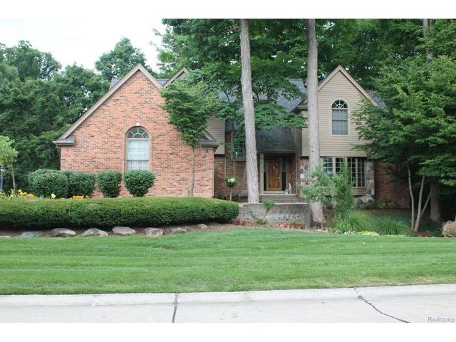 34167 Lyncroft Ct