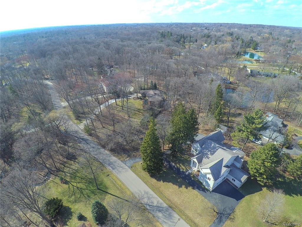6886 W Knollwood Cir