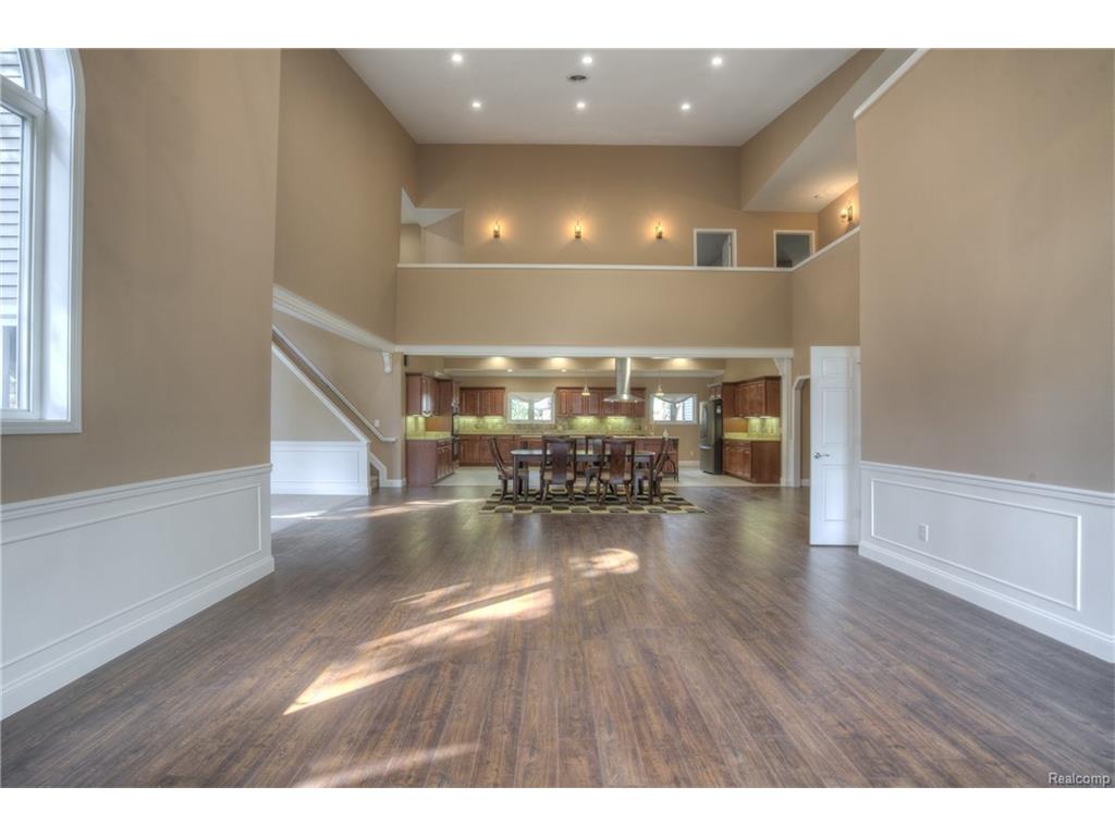 6886 W Knollwood Cir