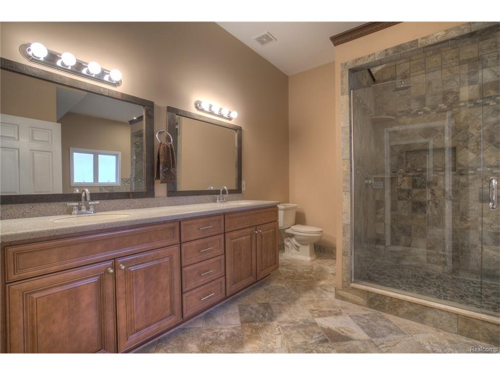 6886 W Knollwood Cir