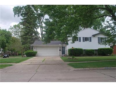 For Sale: 24109 S Duncan Cir Farmington, MI 48336