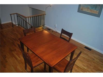 For Sale: 24109 S Duncan Cir Farmington, MI 48336