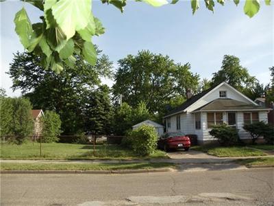 For Sale: 67 W Strathmore Pontiac, MI 48340