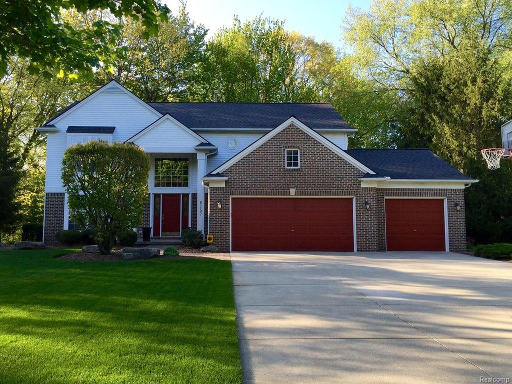 8207 Brookstone Ln