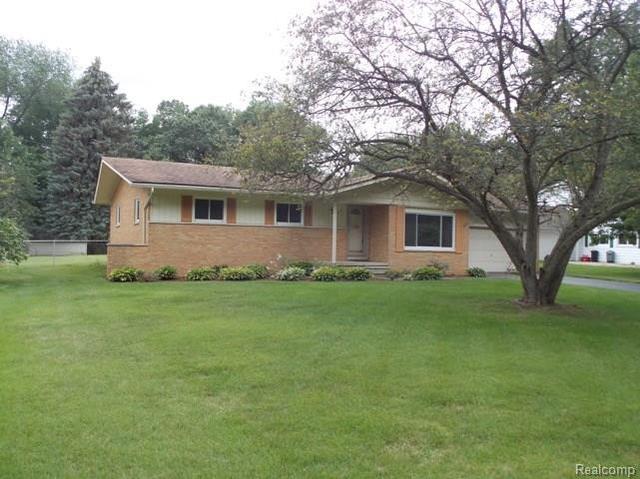 4715 Oak Grove Dr