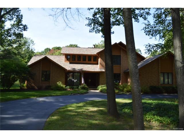 6565 Pine Ridge Cir
