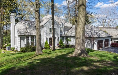6823 Oakhurst Ridge Rd