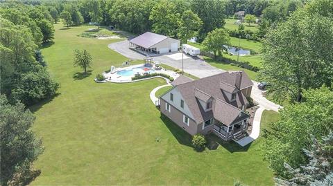 6823 Oakhurst Ridge Rd