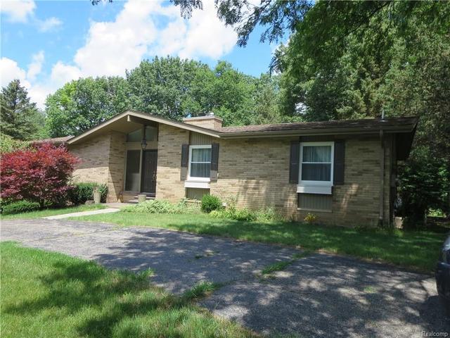 4964 Bullard Rd