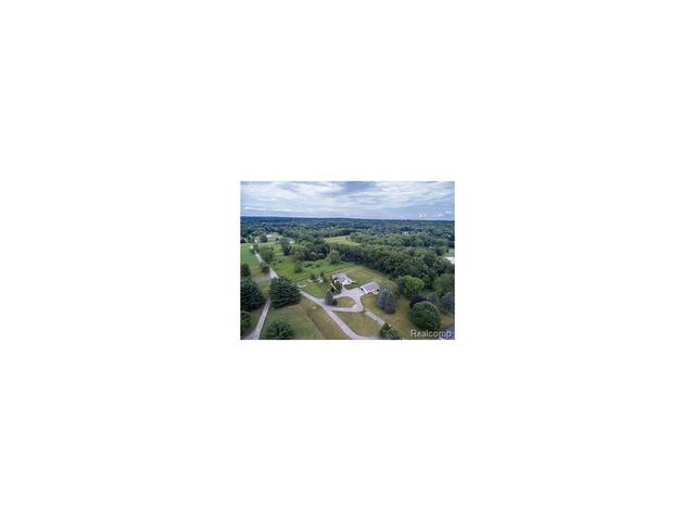 4964 Bullard Rd