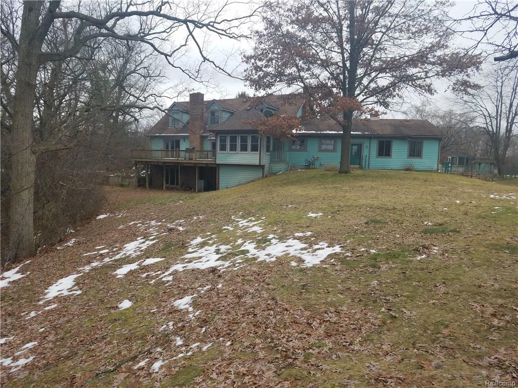 432 River Oaks Dr