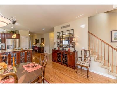 333 Asbury Ct