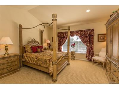 333 Asbury Ct