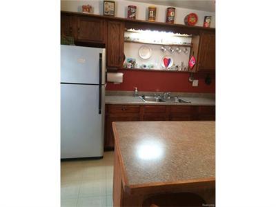 For Sale: 878 Bayfield Lake Orion, MI 48362