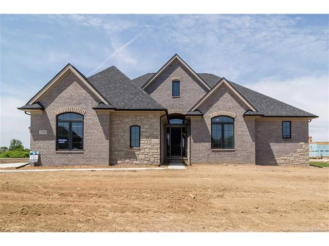 3871 White Tail Dr