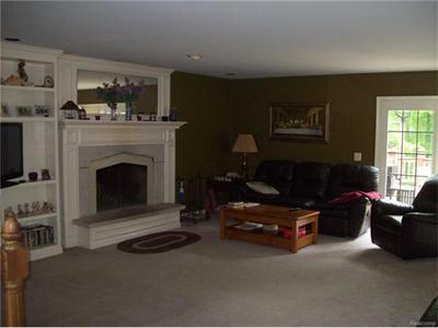 For Sale: 2945 Birch Grove Crse Oxford, MI 48370