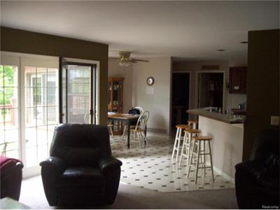 For Sale: 2945 Birch Grove Crse Oxford, MI 48370
