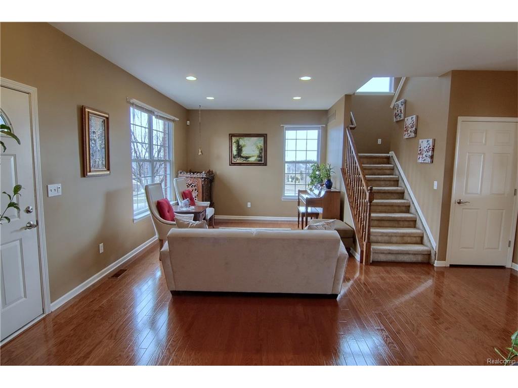 650 Sanders Rd