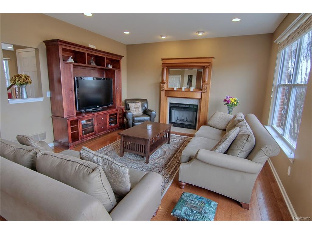 650 Sanders Rd