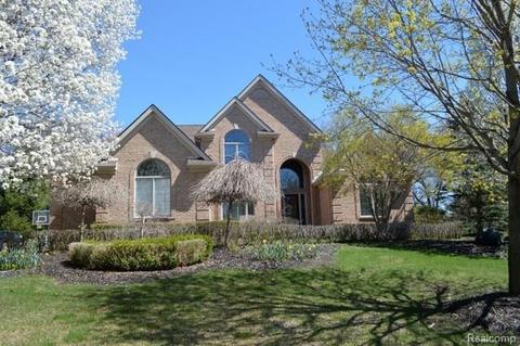 1600 Royal Birkdale Dr