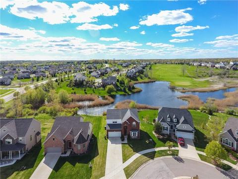 1491 Glass Lake Cir