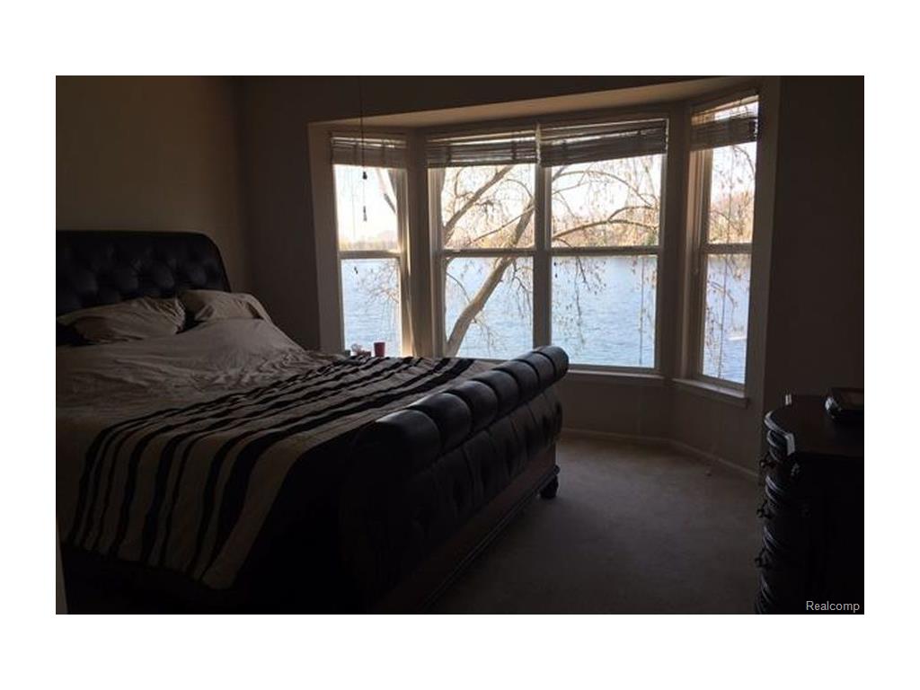 951 Stony Lake Ct