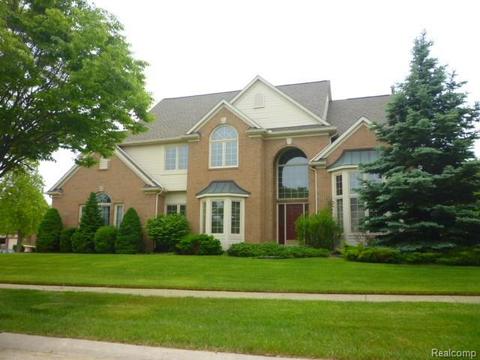 24132 Westmont Dr