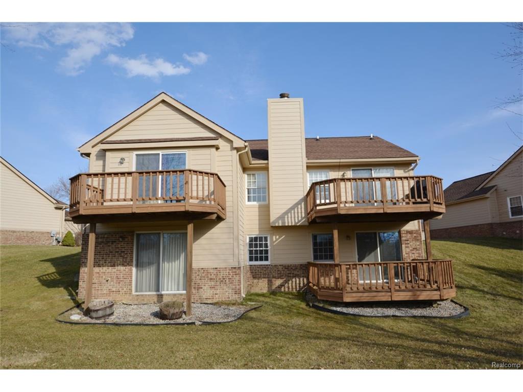 425 W Walled Lake Dr