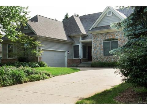3130 Towering Oaks