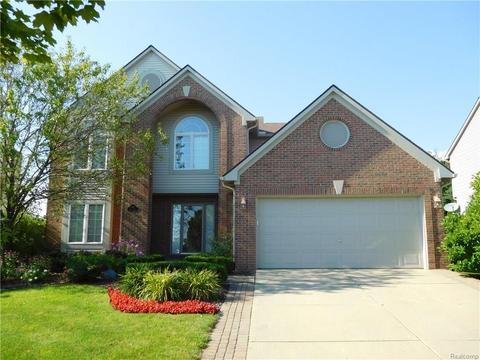 3130 Towering Oaks