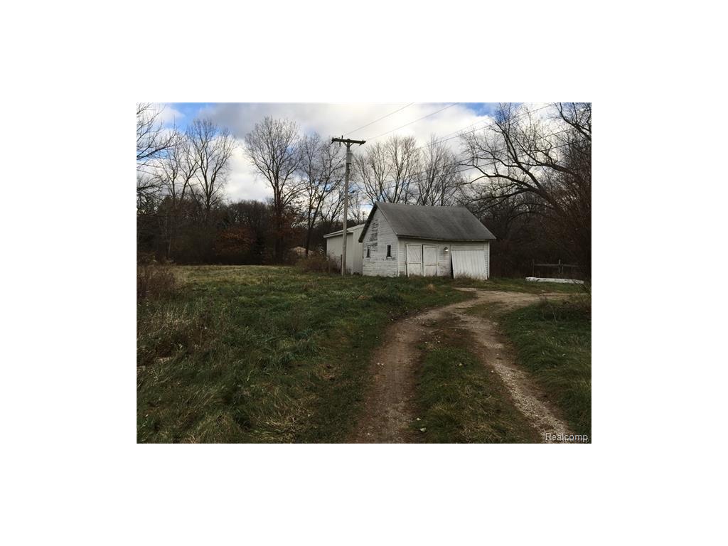 7632 Woodview