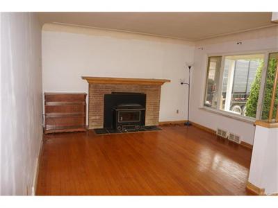For Sale: 8093 Kenwick White Lake, MI 48386